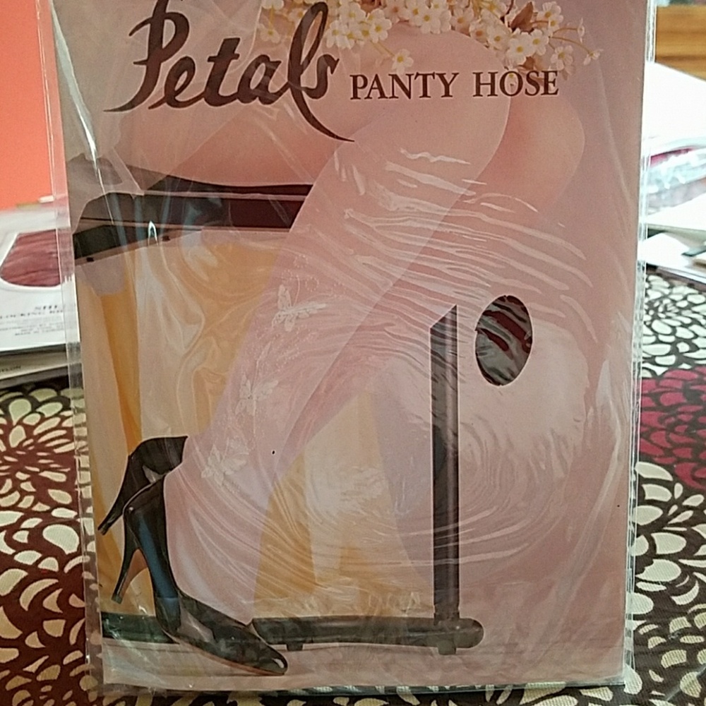 NYT Petals pantyhose